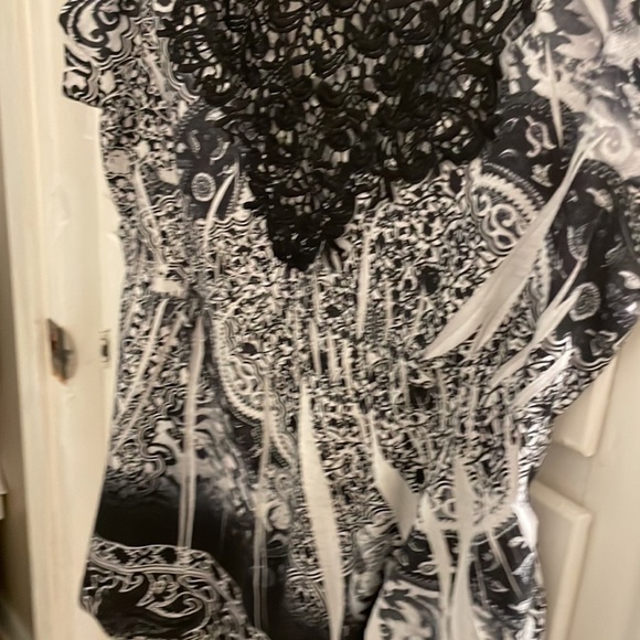 Summer blouse - Picture 2 of 3